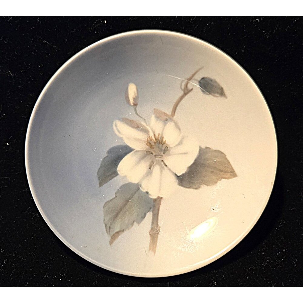 Royal Copenhagen Floral Porcelain Ring Dish With White Dogwood Flower Design